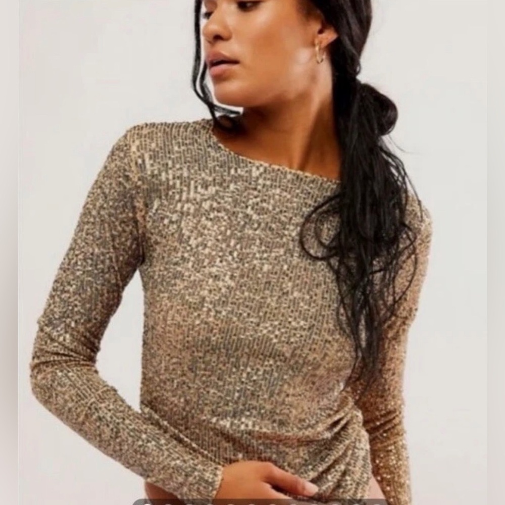 ✨ Intimately Free People Gold Rush Sequin Long Sleeve Top XS NWT ✨